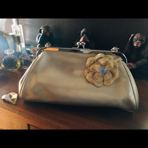 LIZ CLAIBORNE VINTAGE GOLD HANDBAG - Picture 1 of 3